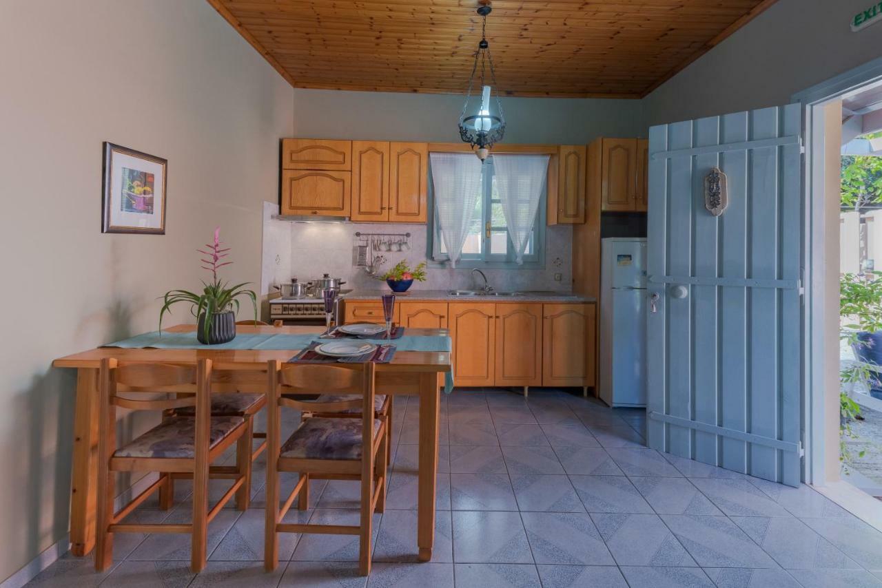 Mihaila Bungalows スパルティア エクステリア 写真